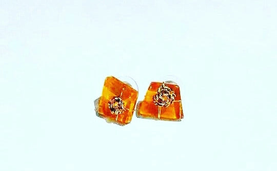 Glass Stud Earrings (Apricot) “DECADE